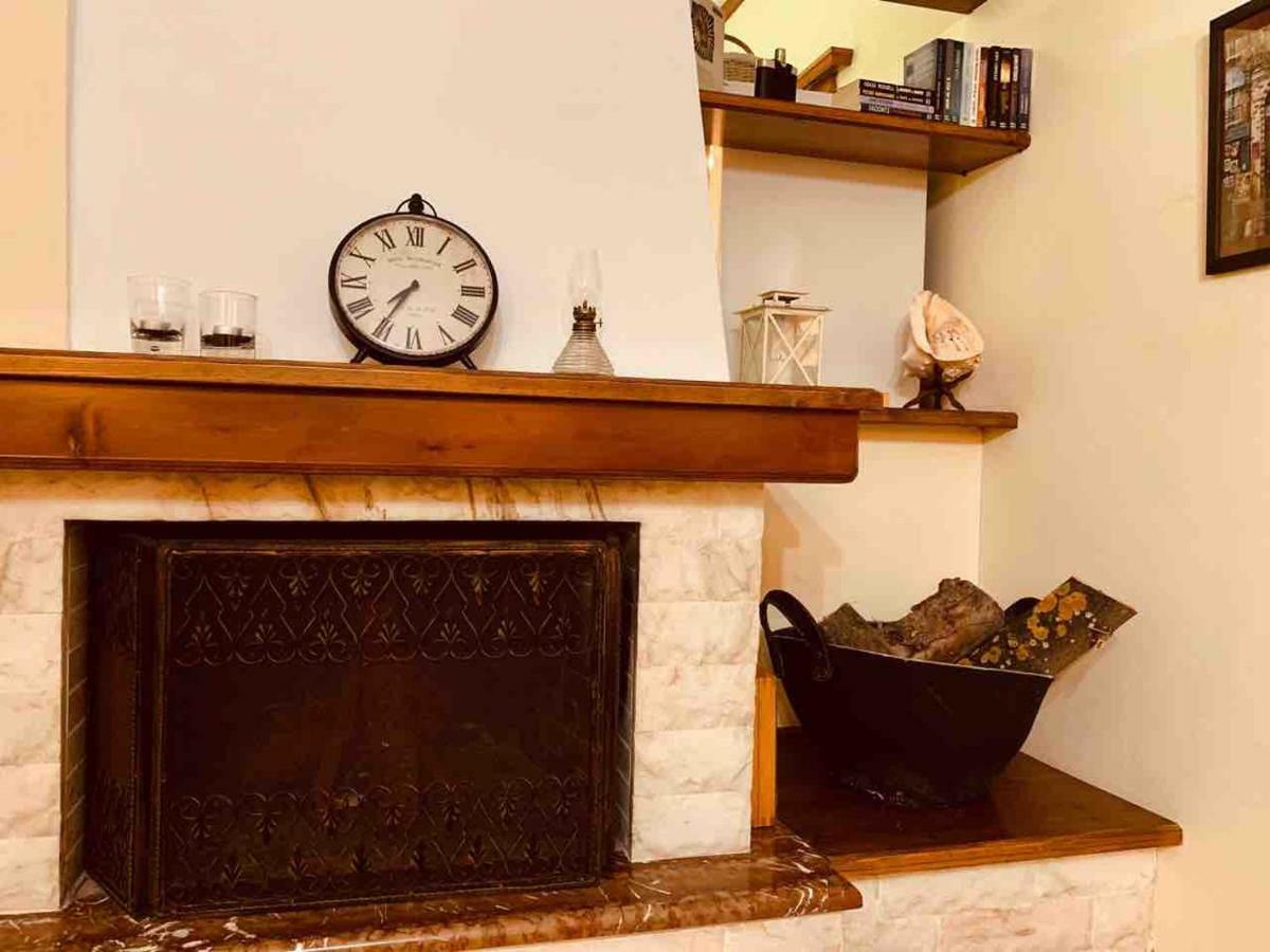 Vravrona Family House *